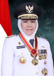 Dra. Hj. Khofifah Indar Parawansa, M.Si